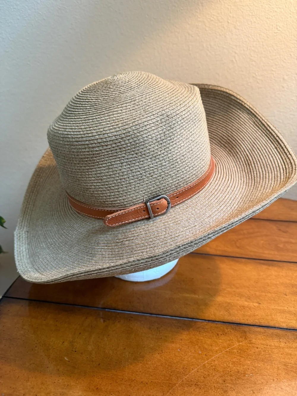 Eric Javits Squishee Trek Cowboy Hat in natural - Picture 8 of 12